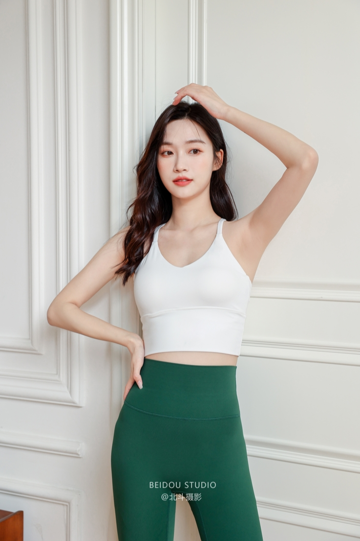 小模特小咪拍摄  瑜伽服拍照  健身服拍摄